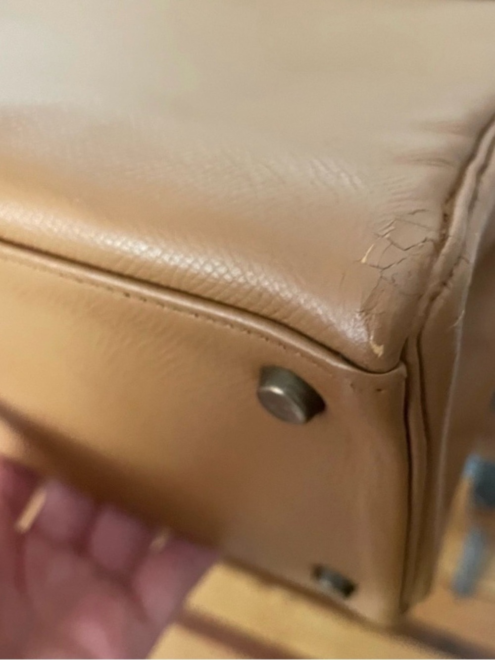 Vintage Hermès Kelly 35 in Gold Courchevel Leather Gold Plated Hardware - Picture 4 of 10